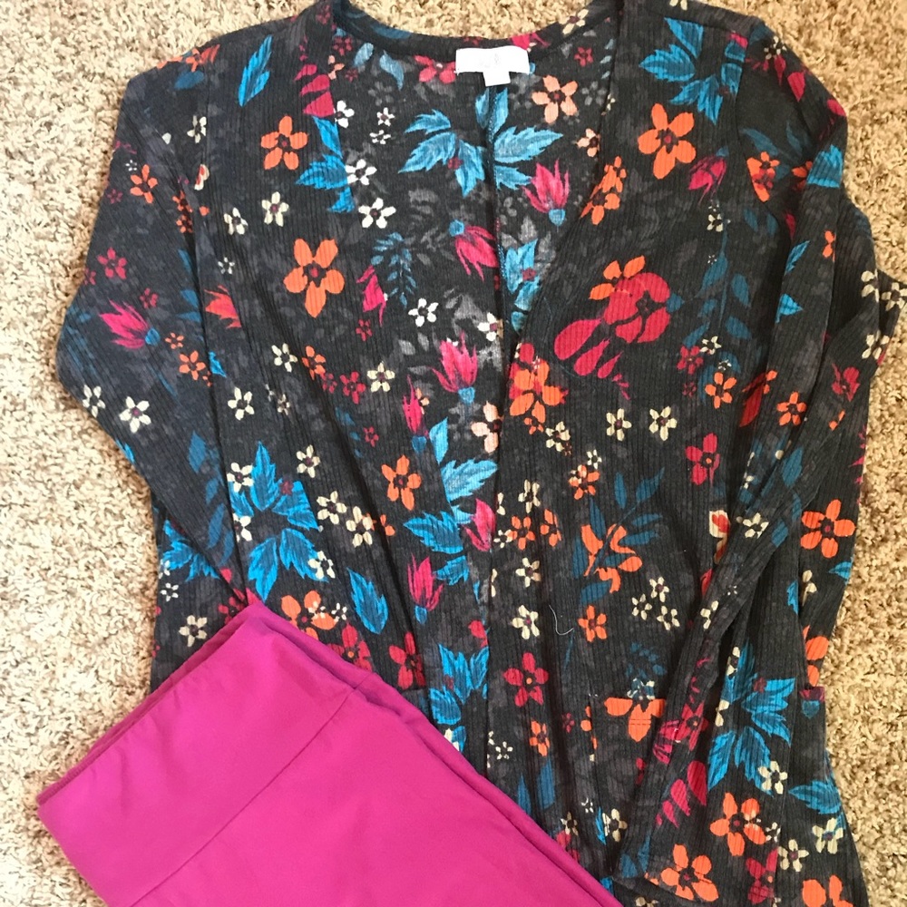 LulaRoe L Sarah Cardigan (with Leggings!!!)